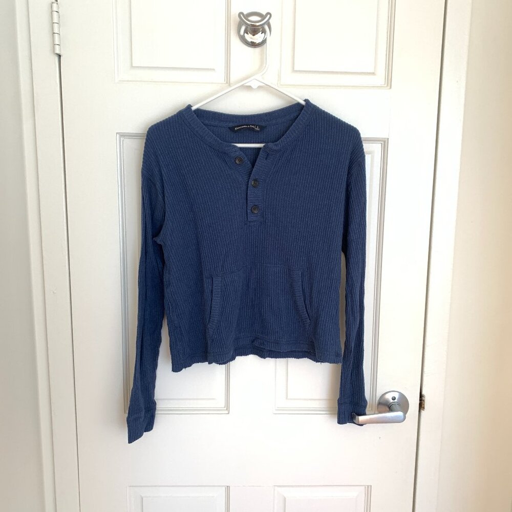 Abercrombie and Fitch Blue Relaxed Crop Lounge Longsleeve